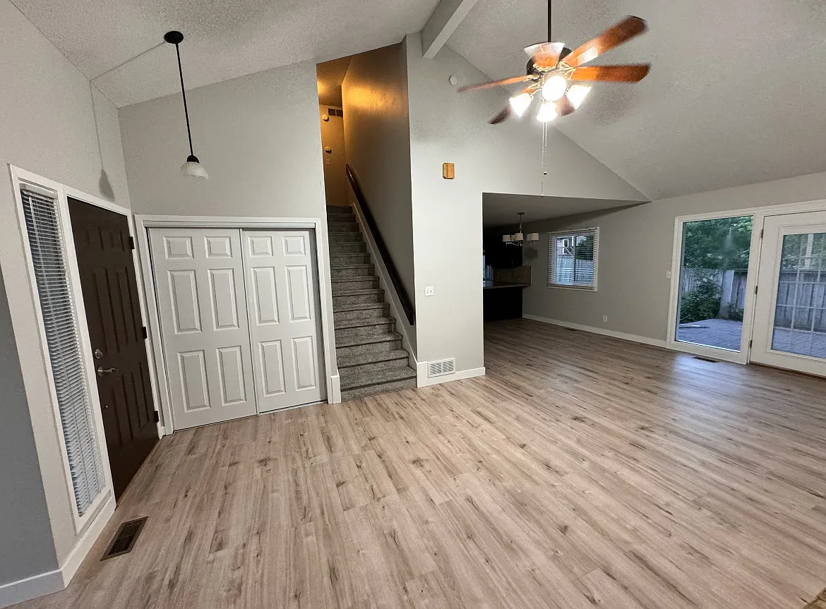 5320 Colt Dr — Photo 2