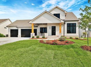 1218 Kimberlite Ct, Andover, KS 67002