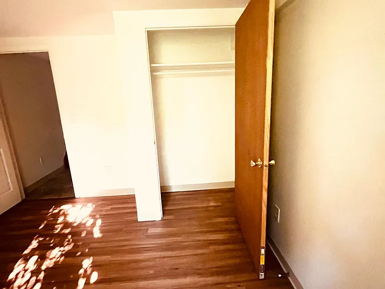 34 Chestnut St — Photo 1