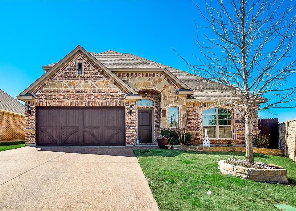 1st image of 358 Spyglass Dr