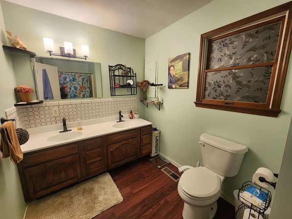 1305 Chateau Dr