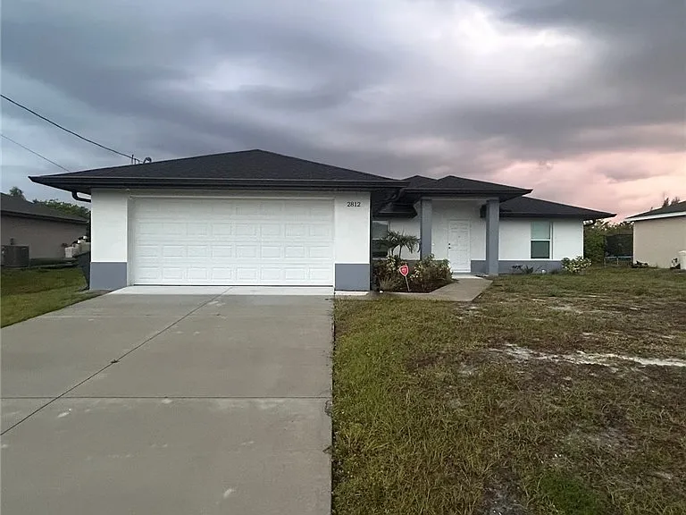 2812 NW 25th St — Photo 1