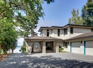 10625 Marine View Dr SW, Seattle, WA 98146