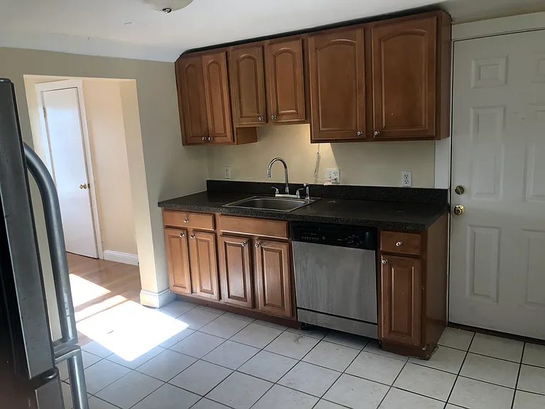 6R Salem St #6 — Photo 2