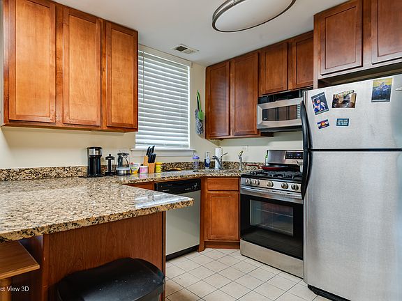 5th image of 2501 W Touhy Ave APT 203