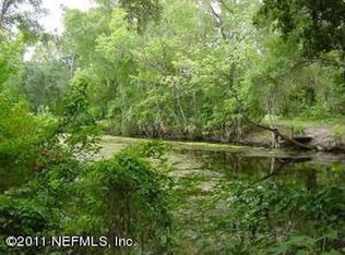 107 Hicks Ave, Crescent City, FL 32112