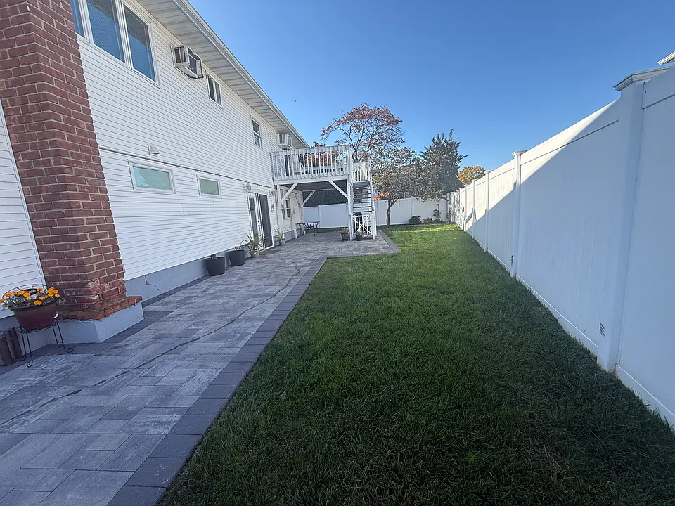 N Putnam Ave