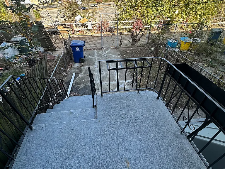 3226 Elmley Ave — Photo 4