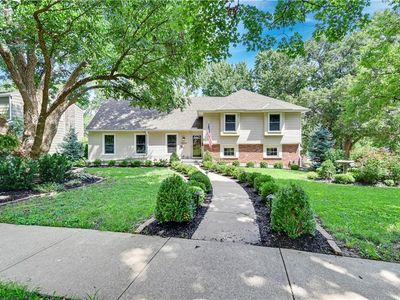 10600 W 101st Ter, Overland Park, KS, 66214