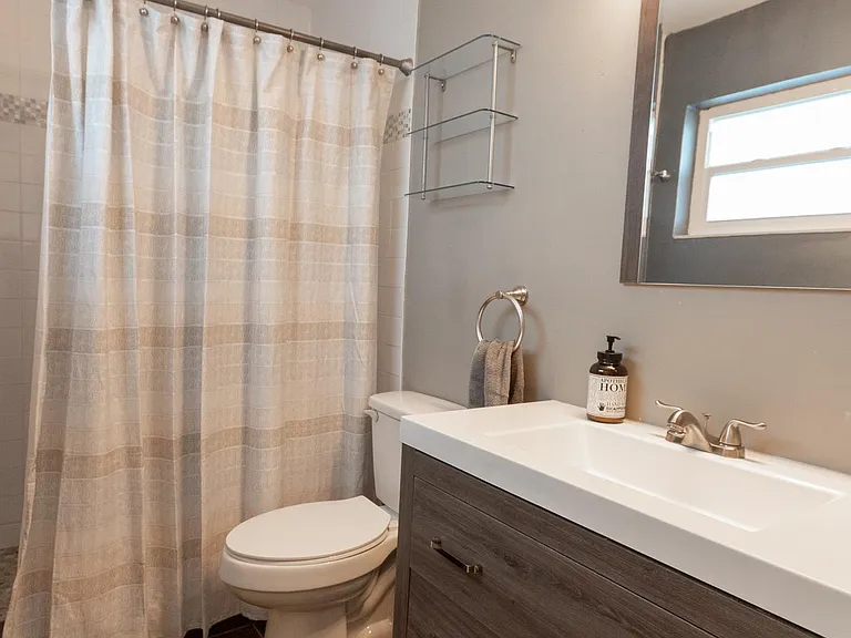 555 NW 87th St — Photo 29