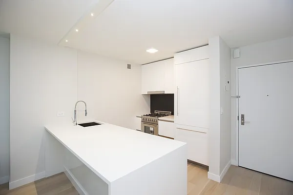 Sold by Douglas Elliman | media 29