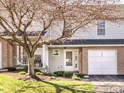 1992 Daybreak Cir, Harrisburg, PA, 17110