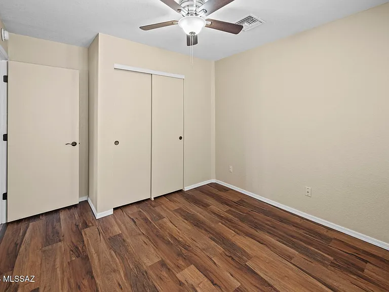 3067 W Country Hill Dr — Photo 20