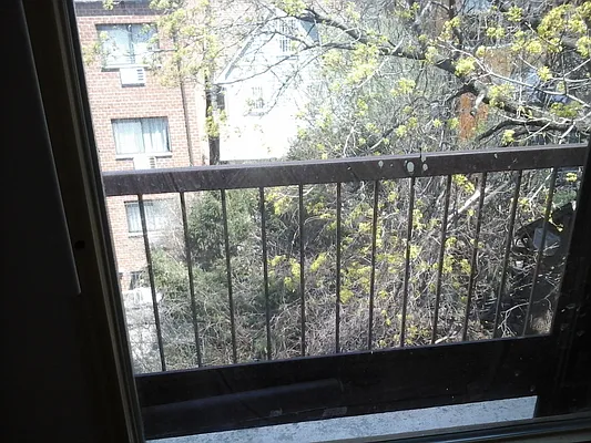 Rented by 18 REALTY | media 11