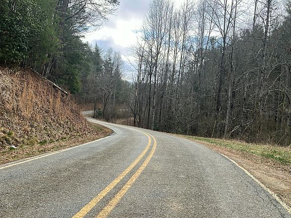 2nd image of 3591 Morrow Rd