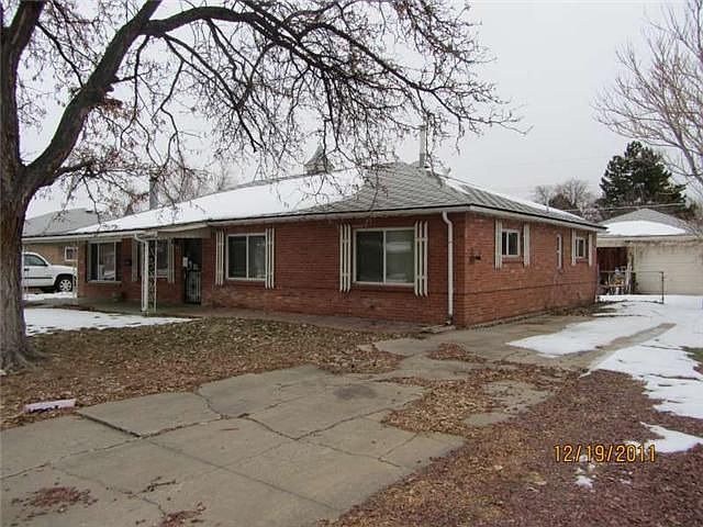 2nd image of 930 Troy St