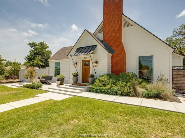 502 Brookside Dr E, Bryan, TX 77801