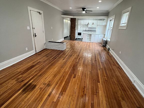 4th image of 12231 Clifton Blvd #2
