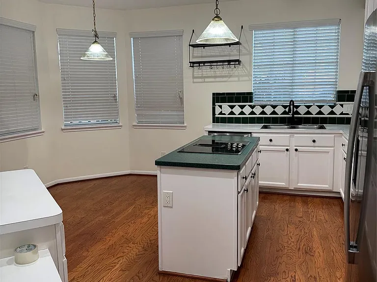 210 Indian Summer Ct — Photo 6