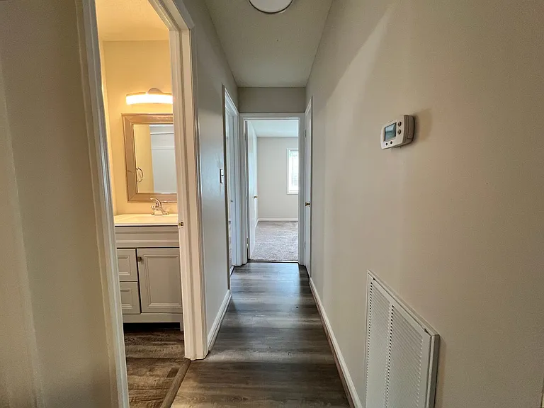 Oak Grove Village Apartments — Photo 12