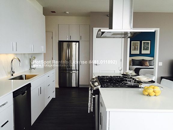 5th image of 1201 N Lasalle St #3/2