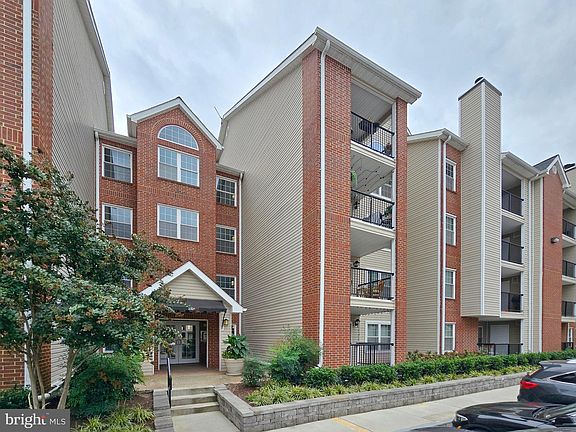 2nd image of 3309 Wyndham Cir APT 1175