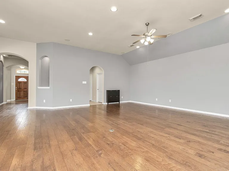 6630 Larocke Trl — Photo 20