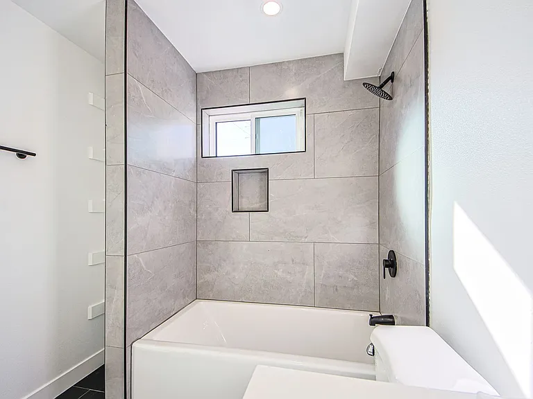 5709 Auckland Ave — Photo 27
