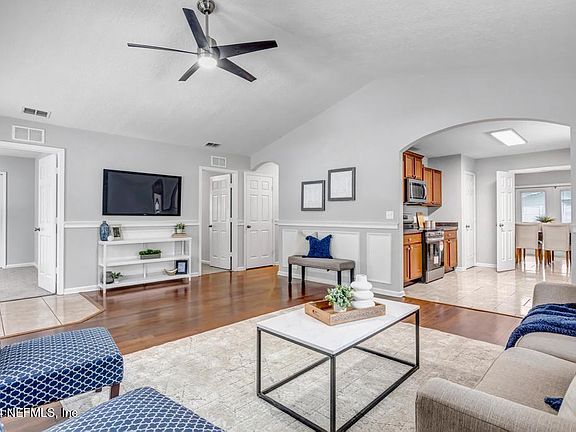 5th image of 9131 ADAMS Avenue