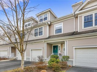 150 Underhill Ln, Peekskill, NY 10566