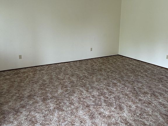 5th image of 1220 Fairview Dr #10748558