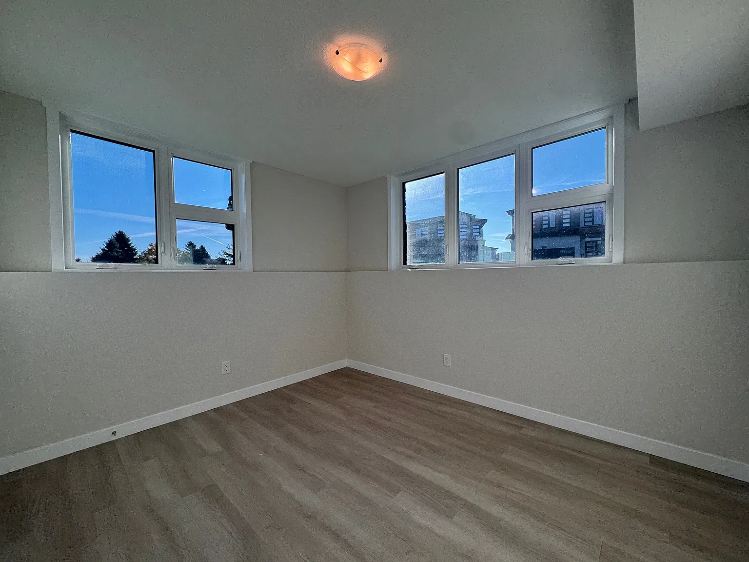 81 Moon Cres Cambridge — Photo 4