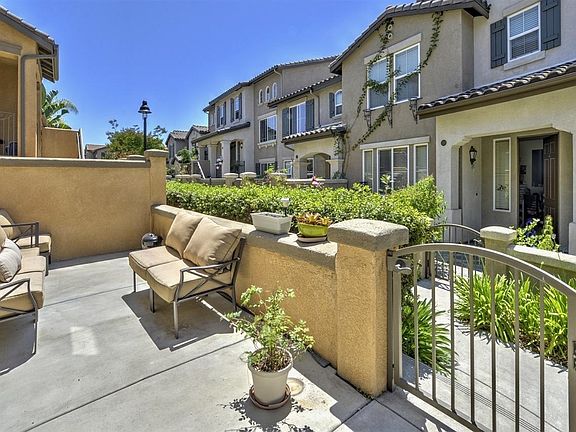 2nd image of 10423 Whitcomb Way Unit 117