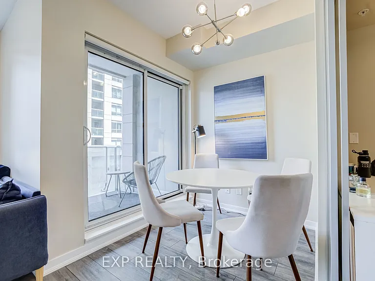 199 Richmond St W #303 — Photo 23