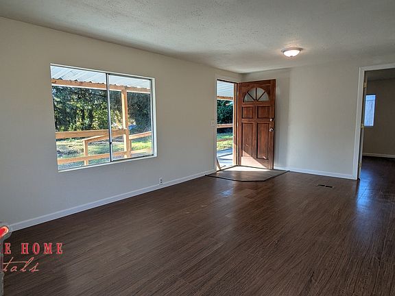5th image of 10009 Sheridan Ave S