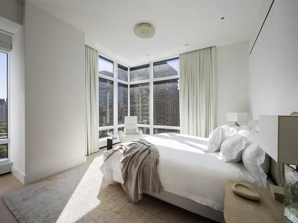 200 Amsterdam Avenue image 7 of 23