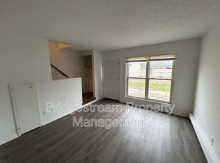 1490 S Burnett Rd APT A, Springfield, OH 45505