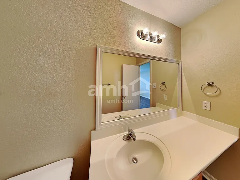 9742 Liberty Grn — Photo 11