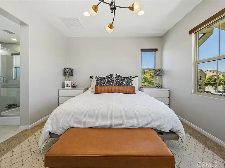 102 Sencillo Pl — Photo 20