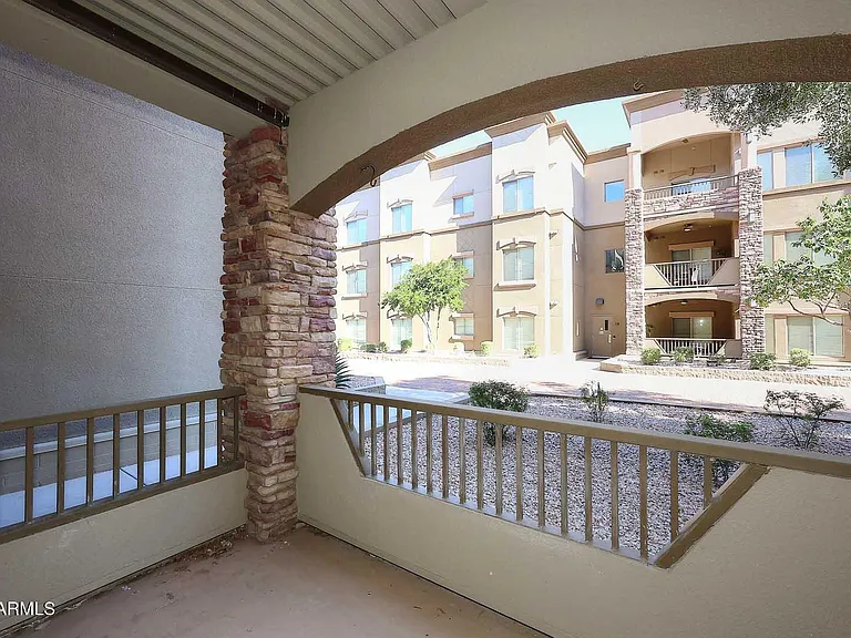 E Deer Valley Dr — Photo 14