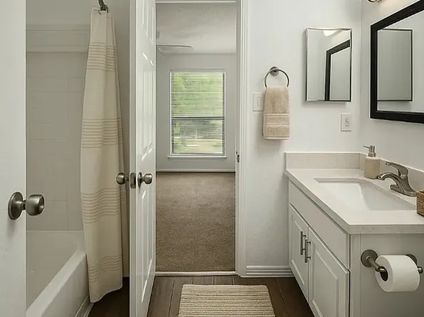 6939 Winters Chapel Rd #1, Atlanta, GA 30360