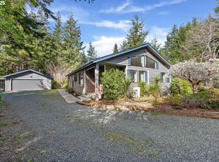 88445 Trout Pond Ln, Bandon, OR 97411
