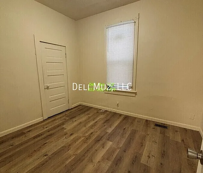 730 Covert Ave — Photo 6