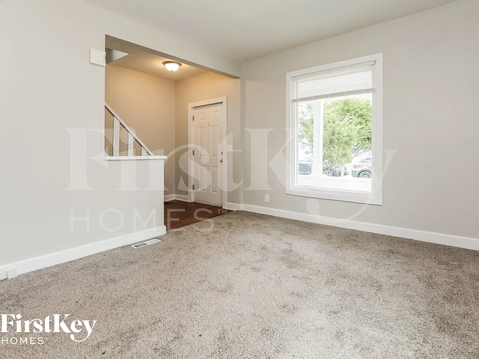3 bed, 1.0 bath, 1120 sqft, $2,515 — Photo 4