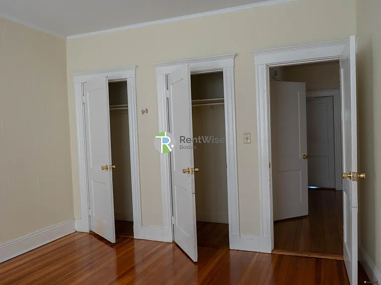 1120-1126 Commonwealth Ave — Photo 16