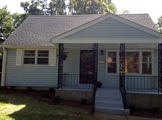 440 Rosedale Ter, Ballwin, MO 63021