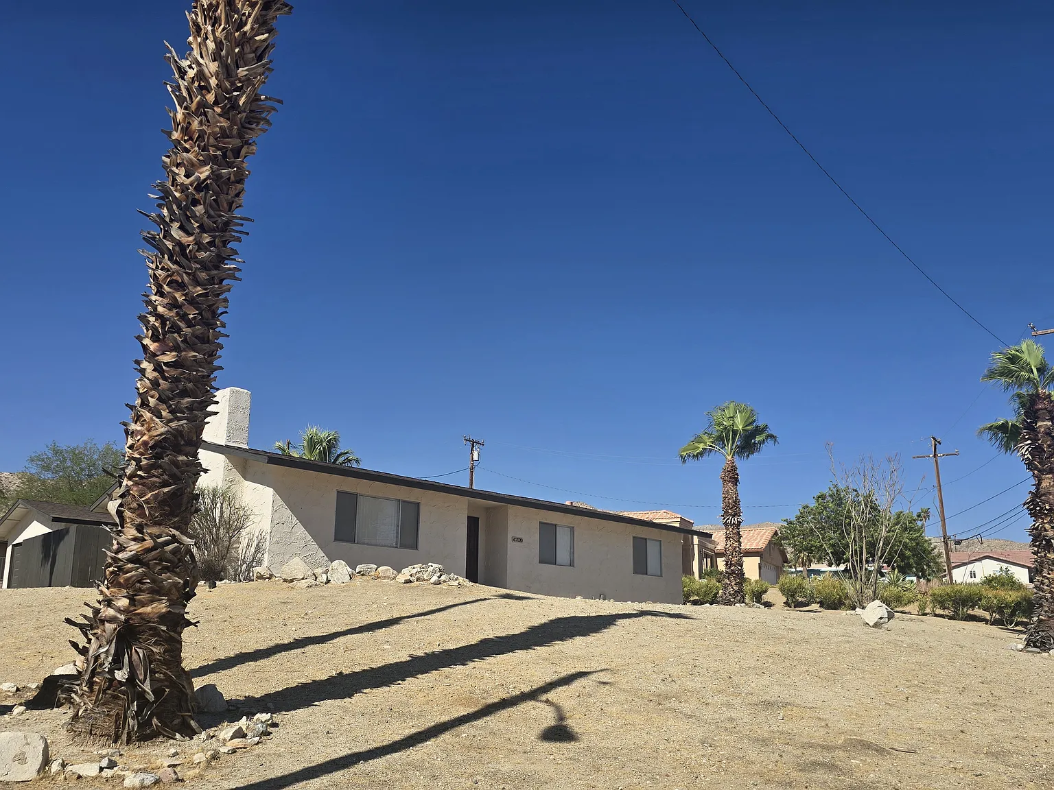 3 bed, 1372 sqft, $2,300 — Photo 1