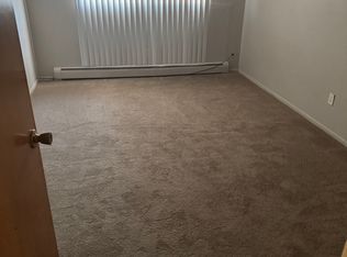 6547 Grand Ave APT 2B, Hammond, IN 46323
