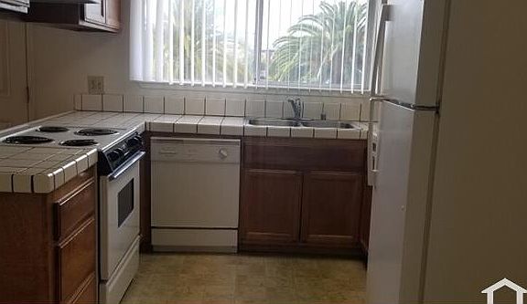 5th image of 7020 Eigleberry St #3