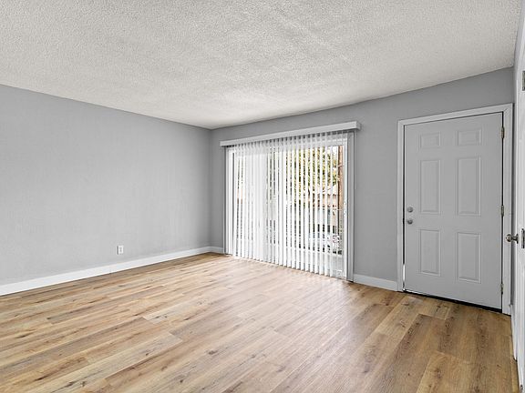 4th image of 927 Daisy Ave #5